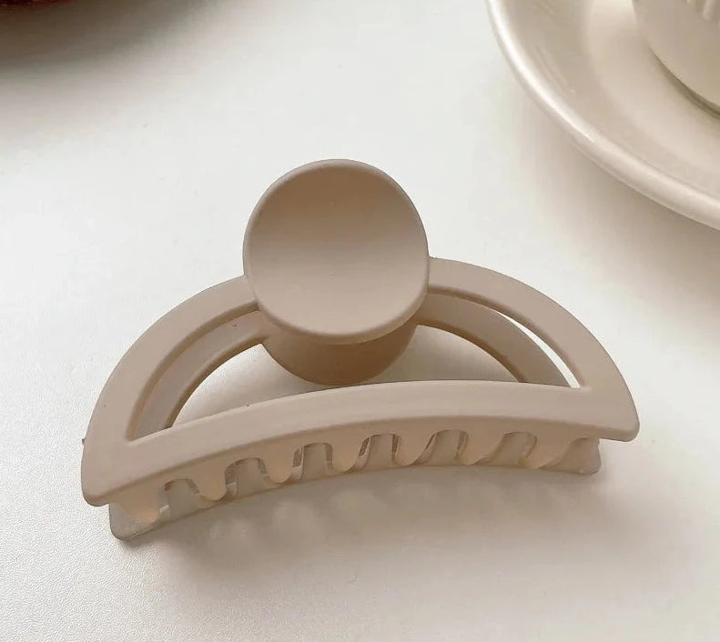 HAIR CLAW CLIPS