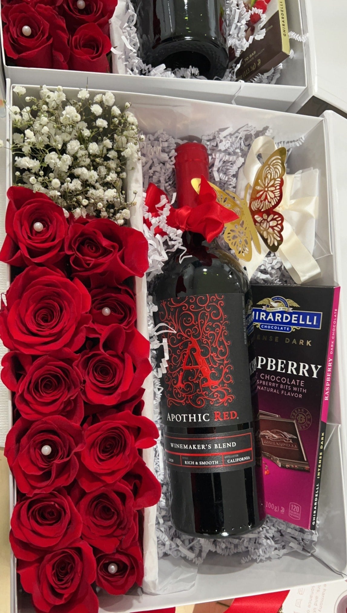 WINE AND ROSES GIFT BOX